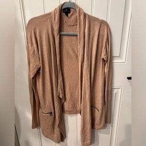 Worthington medium Tan Cardigan Sweater Lightweight Open Front zipper pockets